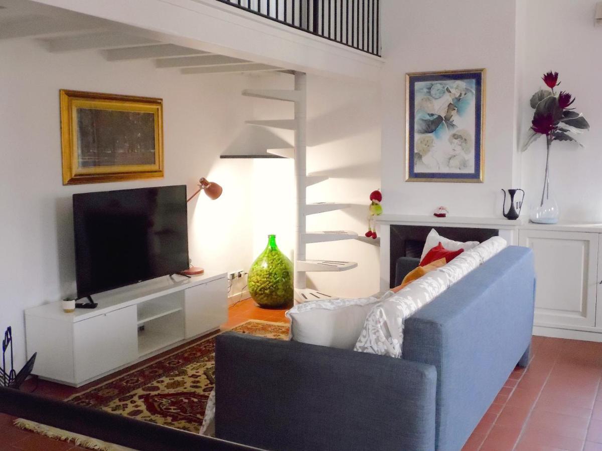 Casa Silvia Apartment ลุคคา ภายนอก รูปภาพ