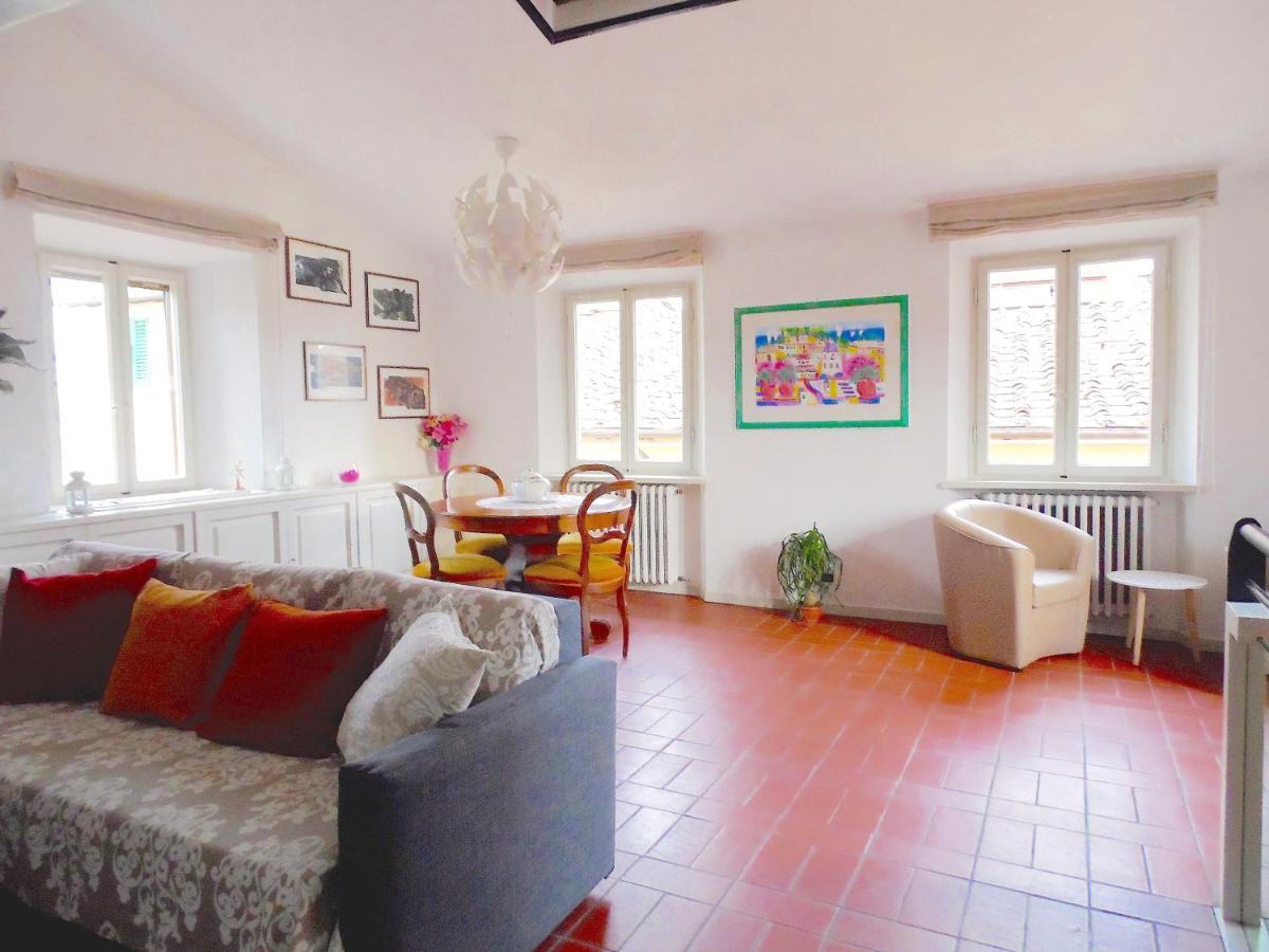 Casa Silvia Apartment ลุคคา ภายนอก รูปภาพ