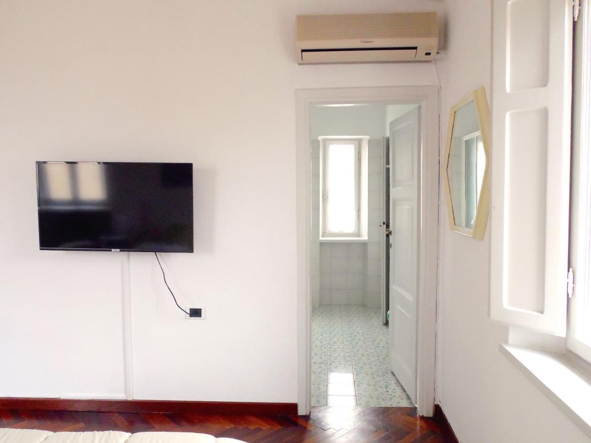 Casa Silvia Apartment ลุคคา ภายนอก รูปภาพ